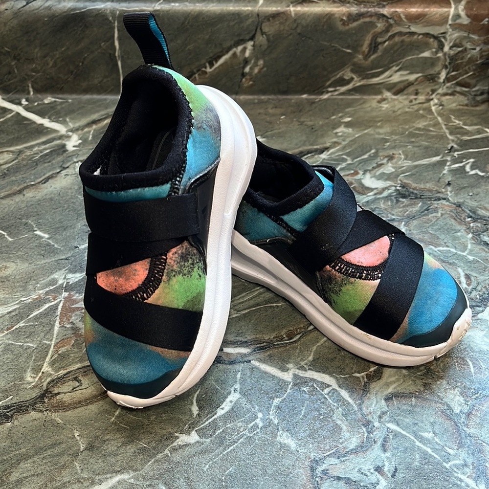 Size 6 Adidas